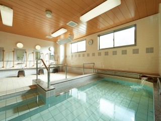 個室浴×３、大浴場×１をご用意してます。